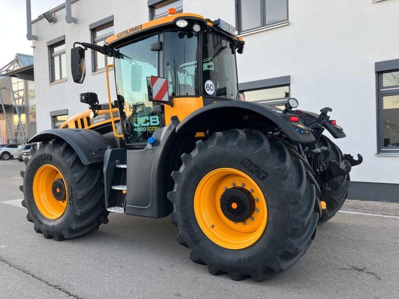 JCB Fastrac 4220 iCON