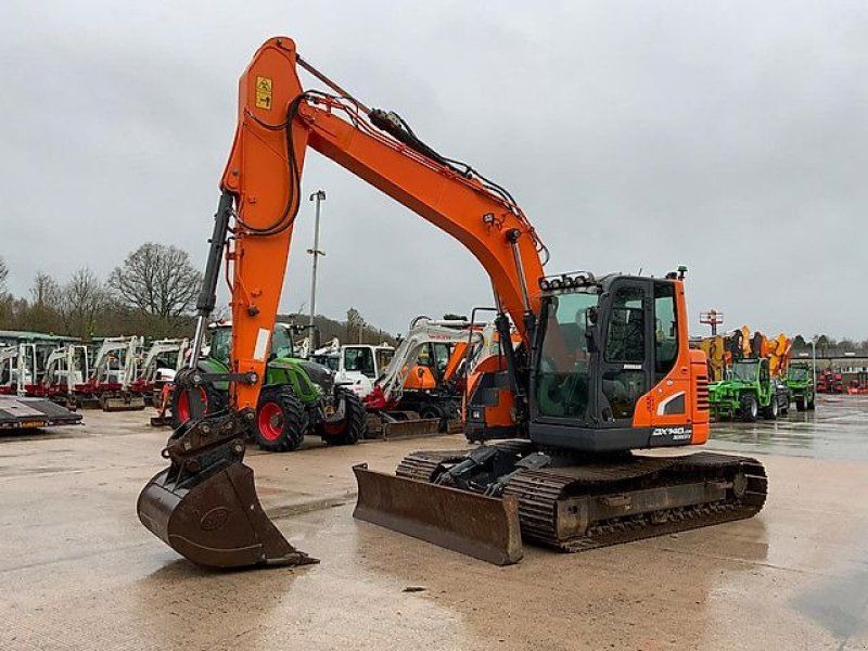 Doosan DX140
