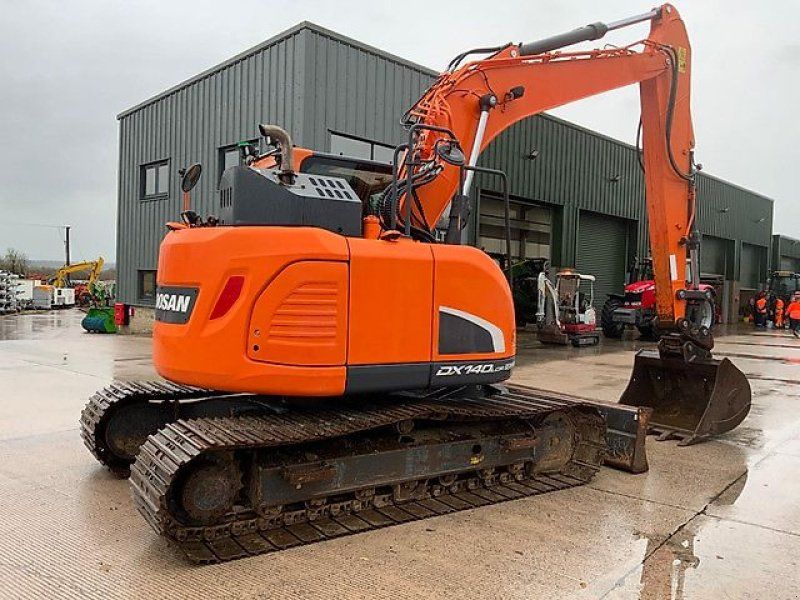 Doosan DX140