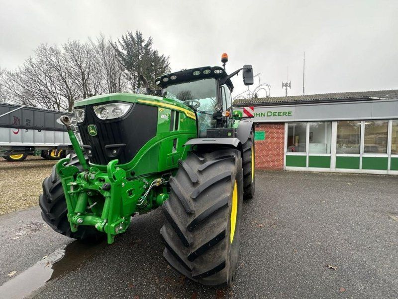 John Deere 6R195