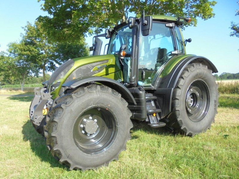 Valtra N155EA
