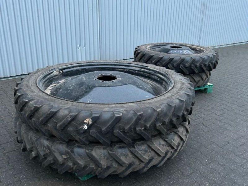 Valtra 2X 270/95 R38 / 2X 270/95 R 54 CEAT