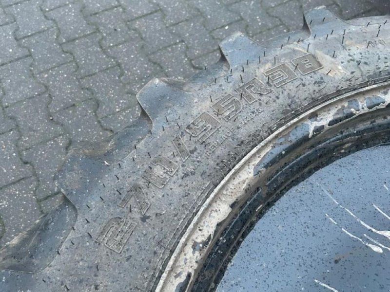 Valtra 2X 270/95 R38 / 2X 270/95 R 54 CEAT