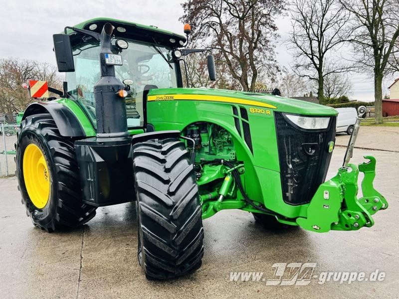 John Deere 8320R Premium Edition