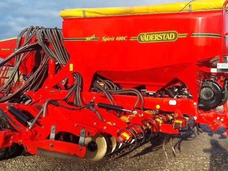 Väderstad Spirit 400 C mit BioDrill