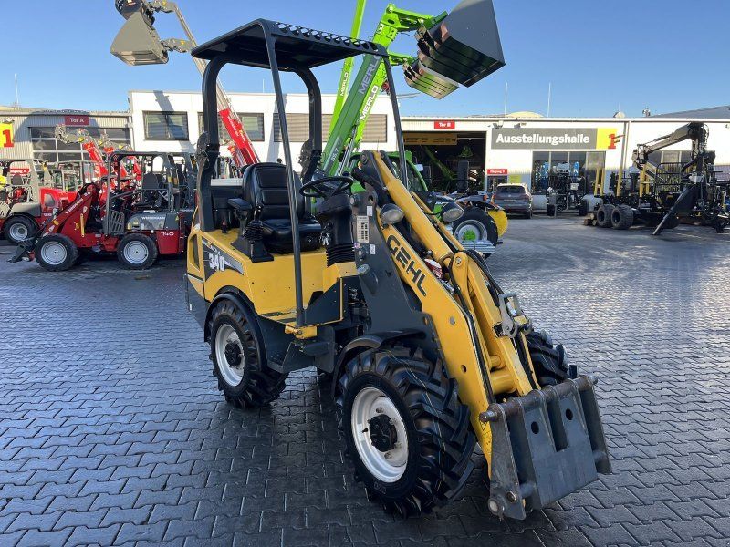 Gehl 340 mit Weidemann HV