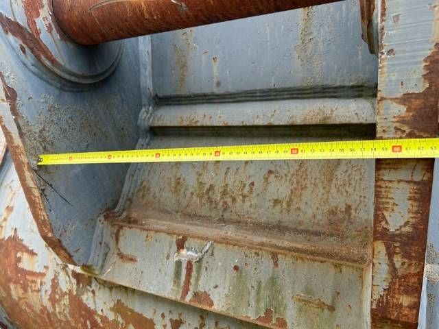 Hitachi ZX 690 Tandenbak