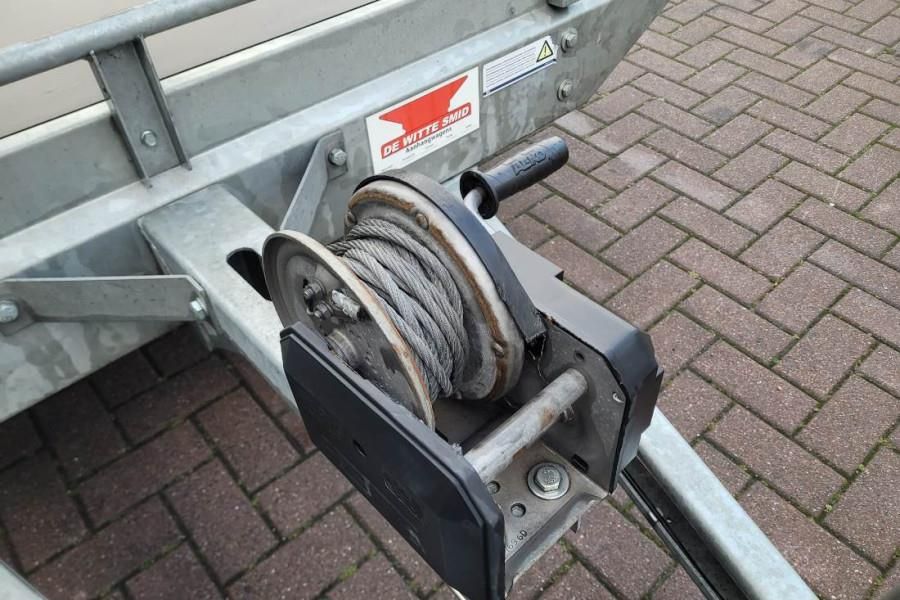 Saris C2700 2 Axel Trailer, Maximum payload: 2045 kg, In