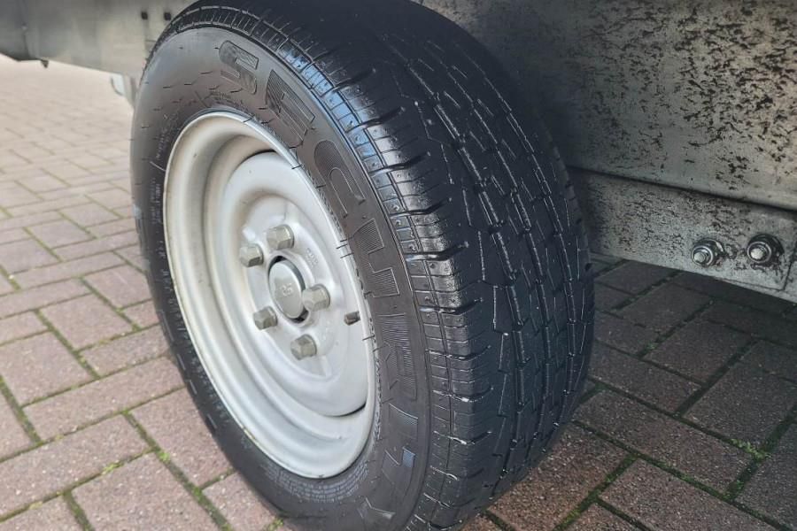 Saris C2700 2 Axel Trailer, Maximum payload: 2045 kg, In