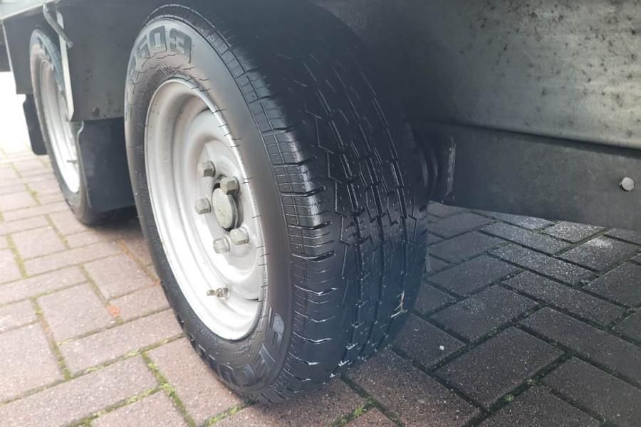 Saris C2700 2 Axel Trailer, Maximum payload: 2045 kg, In