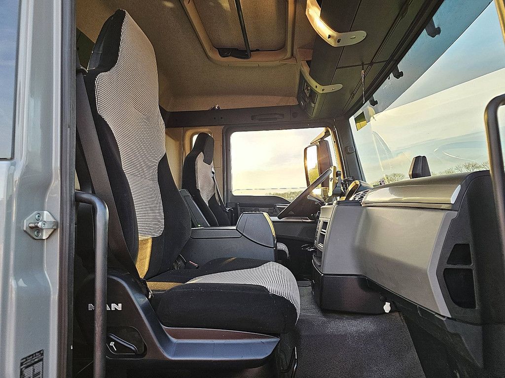 M.A.N. 26.430 TGS 6x2/4 meiller ak16t