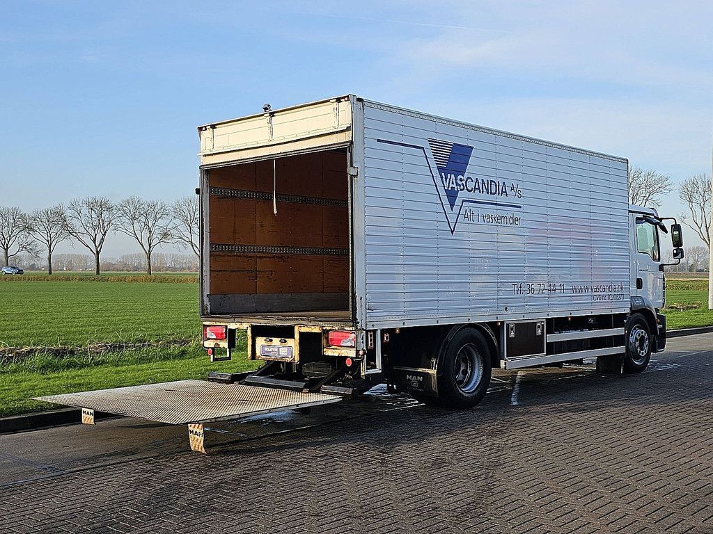 M.A.N. 18.240 TGM airco taillift