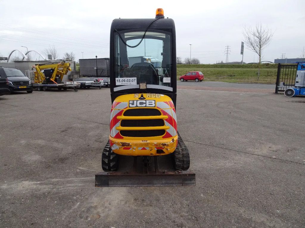 JCB 8018