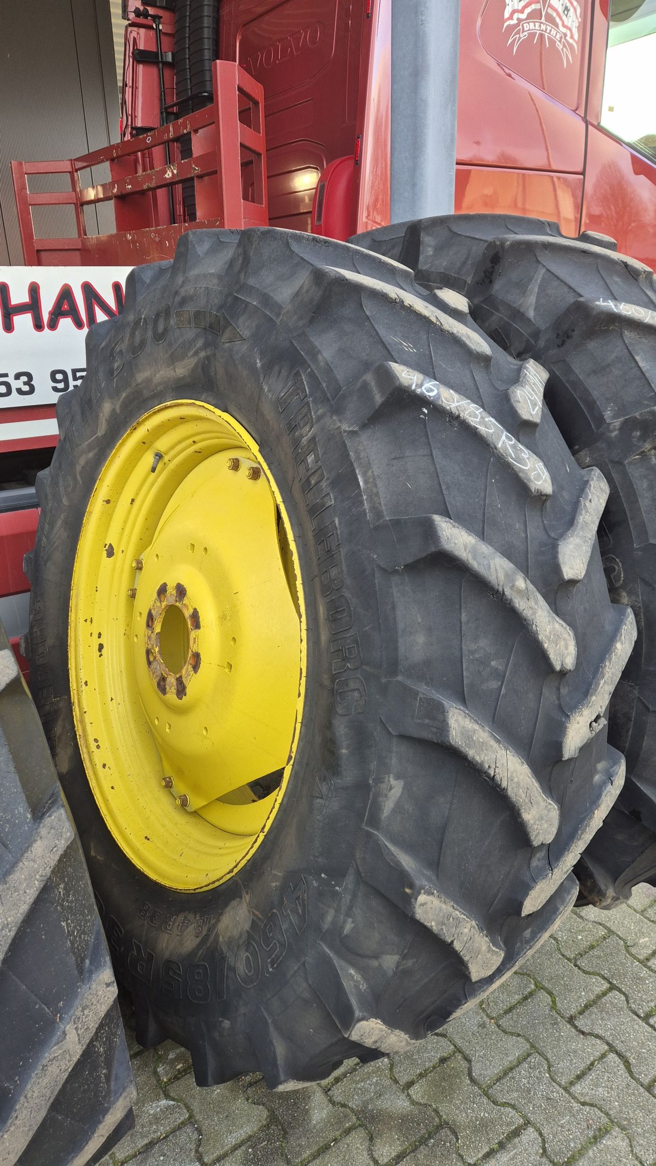 Set John Deere wielen 460/85R38 en 420/85R24 Trelleborg TM600