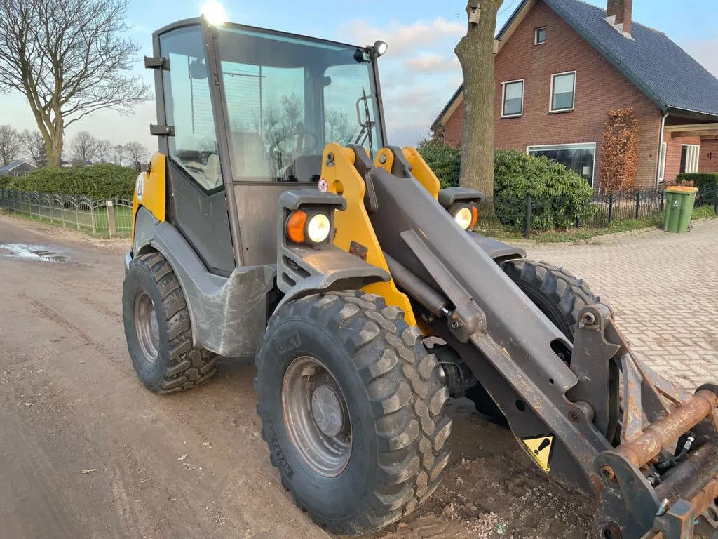 Ahlmann AX85 Shovel Loader