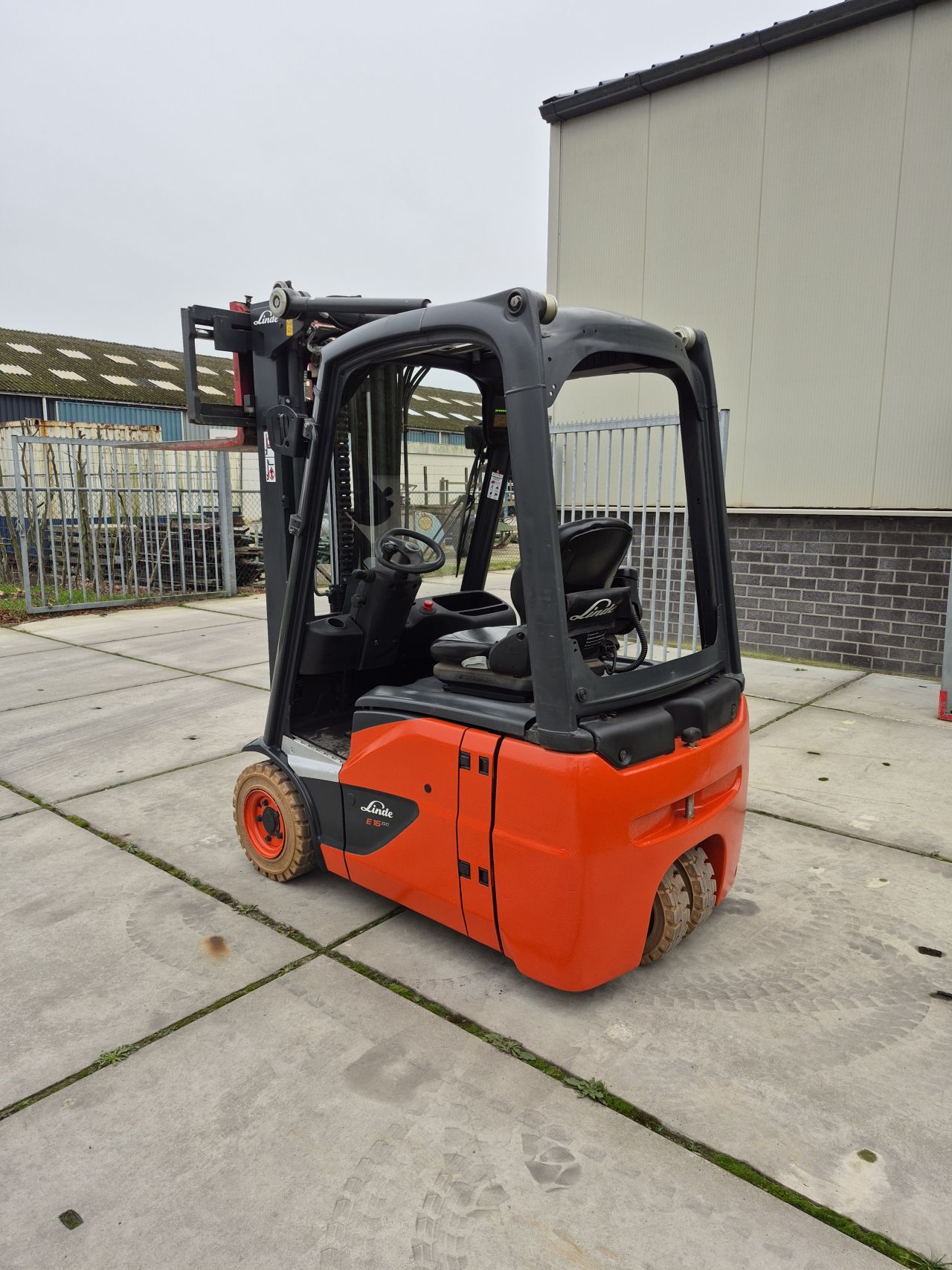 Linde E16C-02 triplex sideshift bj 2016 5521 uur