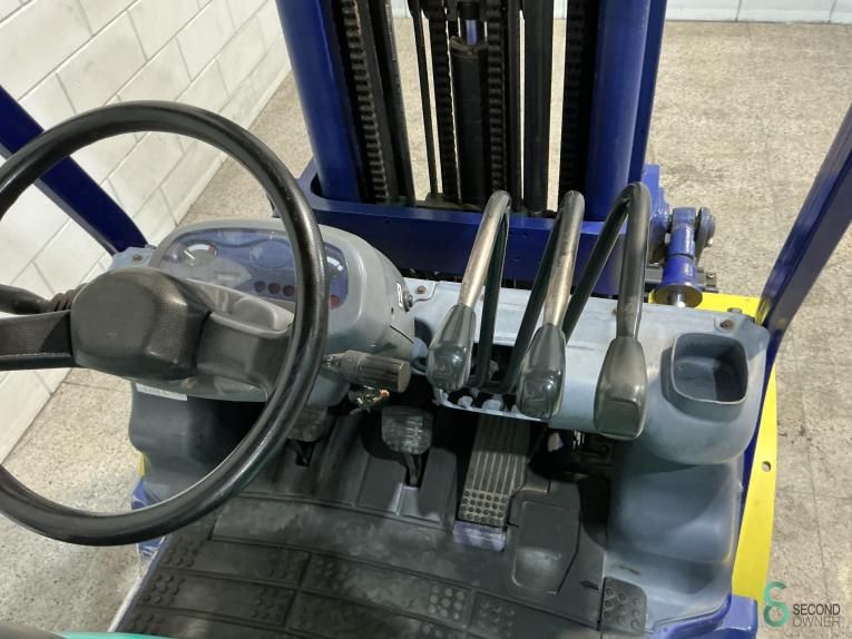 Forklifts LPG Komatsu FG 25 HT-14 2005 Side-shift