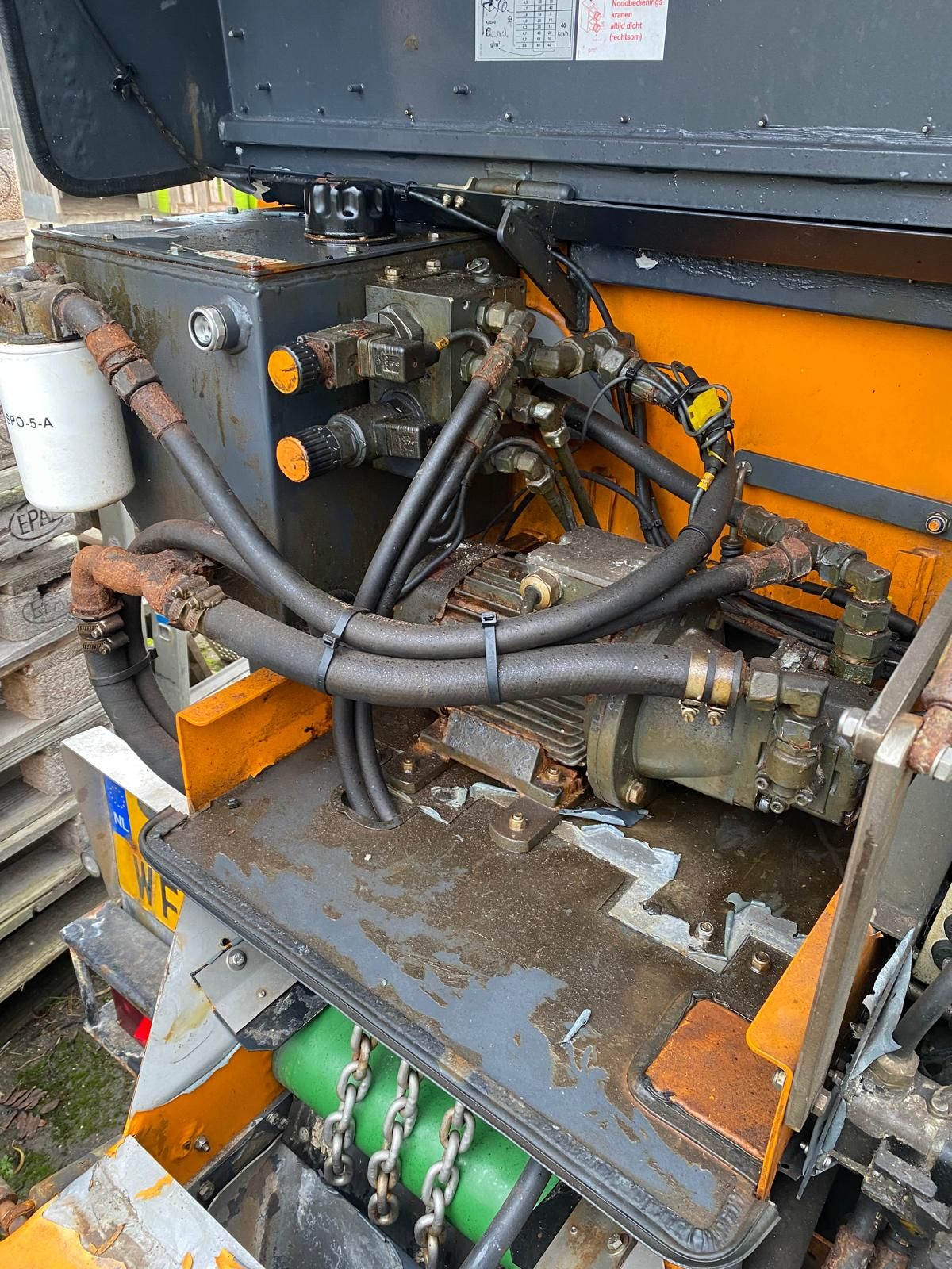 Schuitemaker Epoke zoutstrooier met 80km/h onderstel