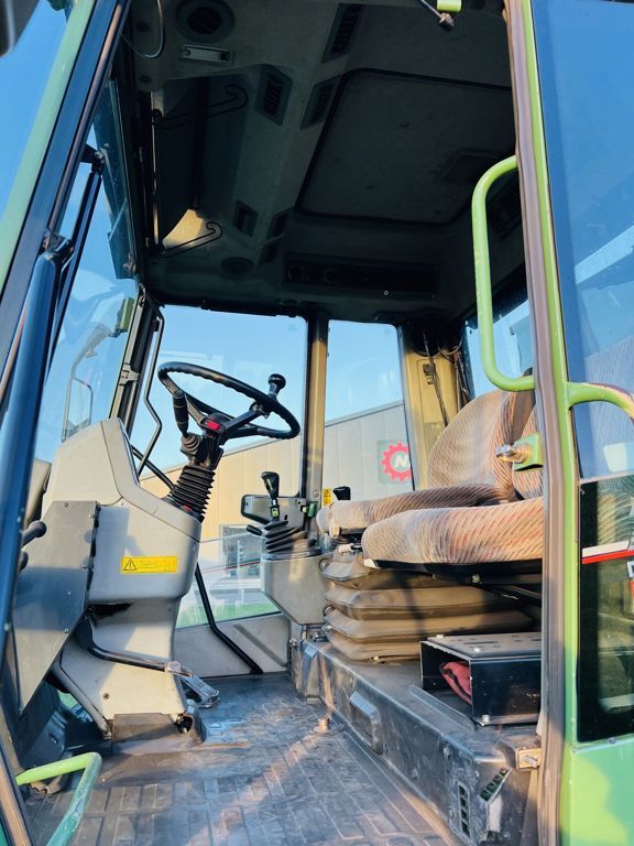 Fendt Xylon 524 3 wieler / zaaicombinatie