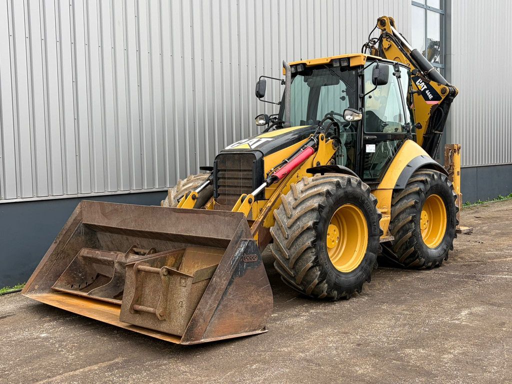 Caterpillar 444E