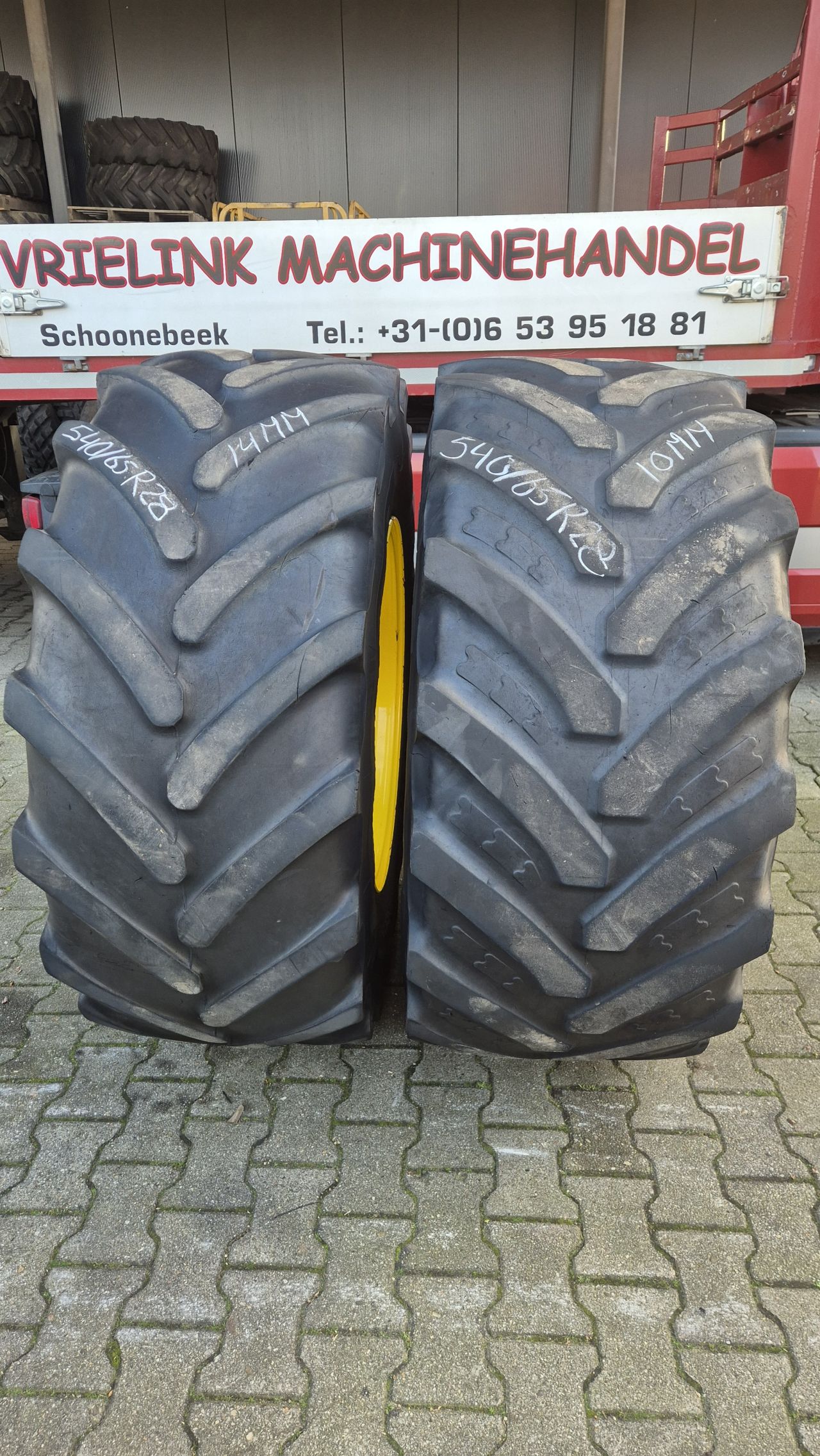 Set John Deere wielen 540/65R28