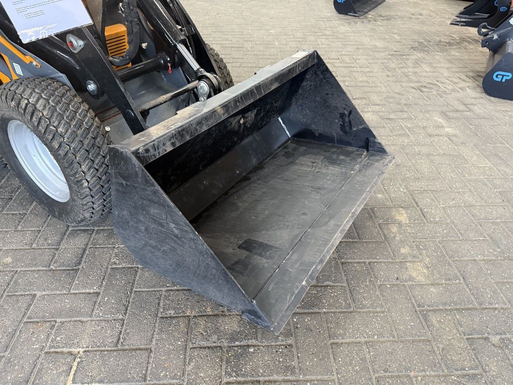 Giant GS900 SKID schranklader DEMO 2024 10 uur