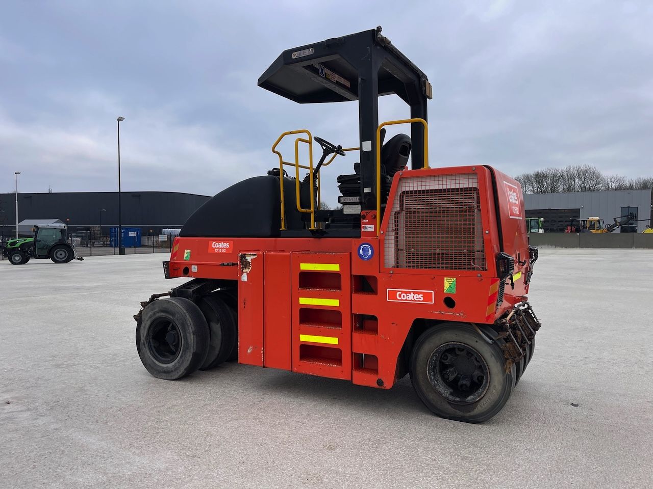 Dynapac CP142 Bandenwals