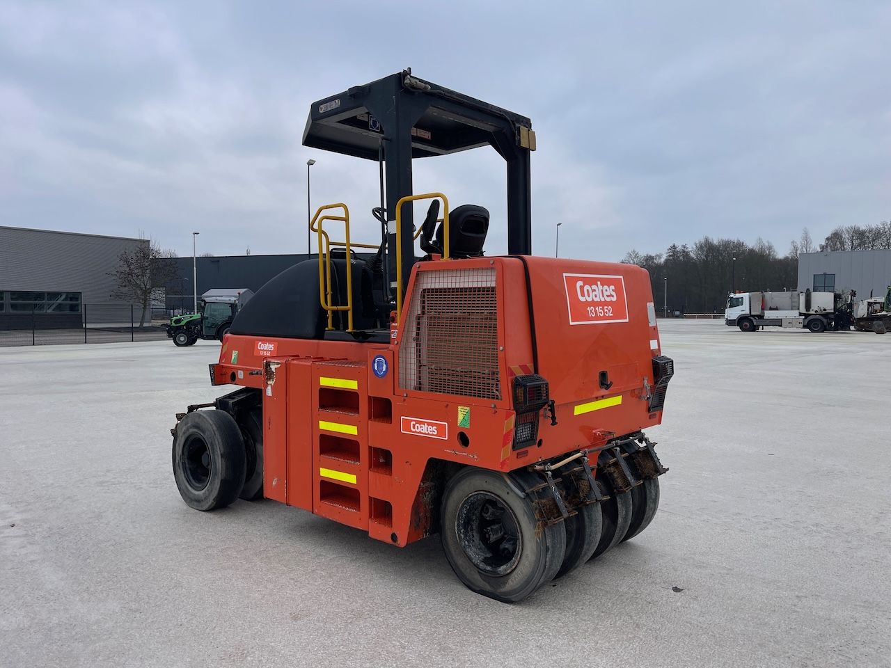 Dynapac CP142 Bandenwals