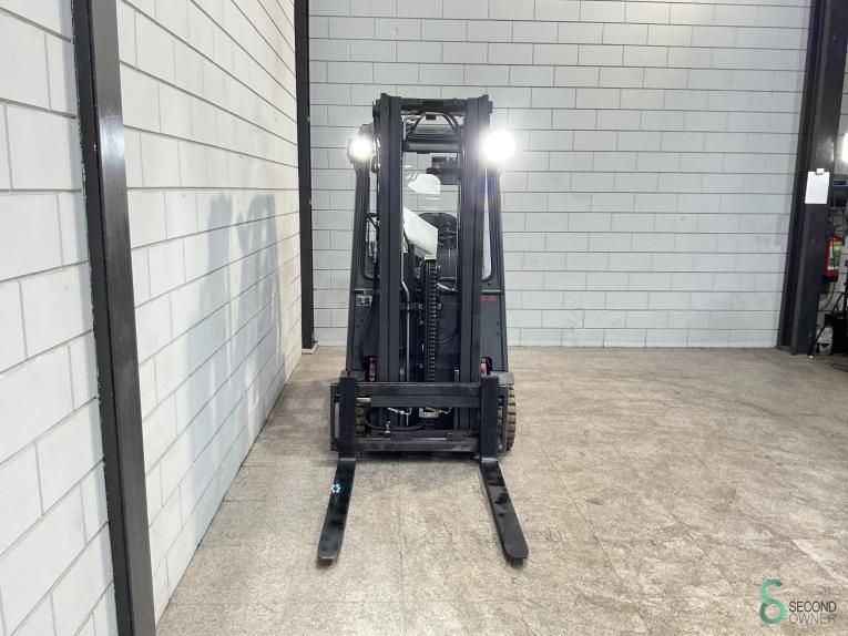 Heftrucks Elektrisch Linde E16P 2021