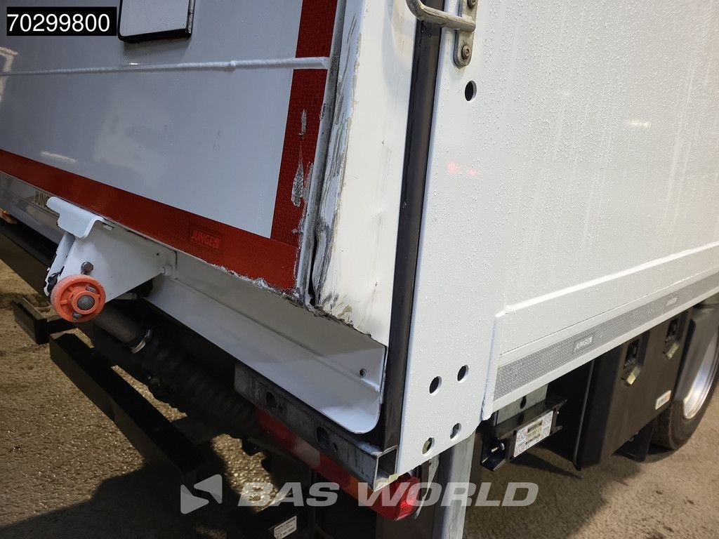 Mercedes Atego 816 4X2 8tonner Automatic 1000kg Ladebordwand Euro 6