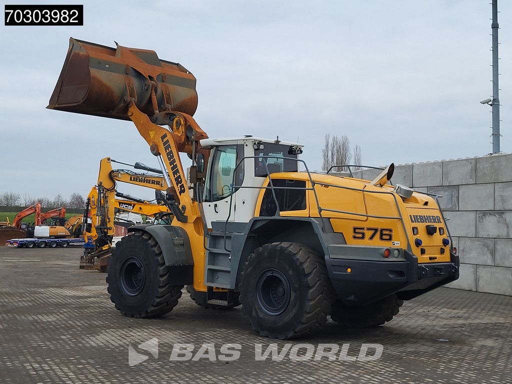 Liebherr L576