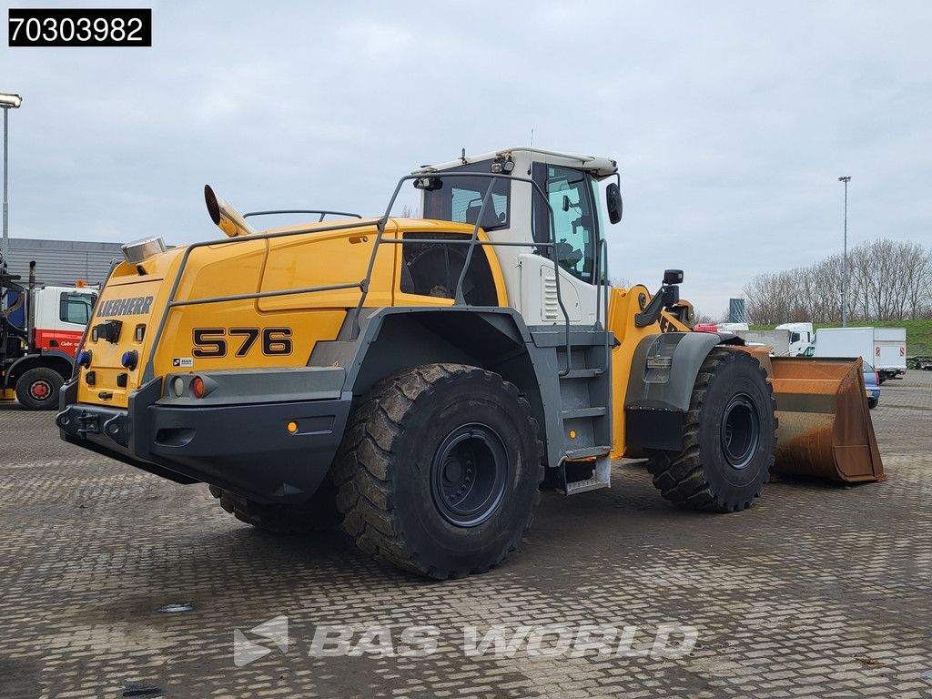 Liebherr L576