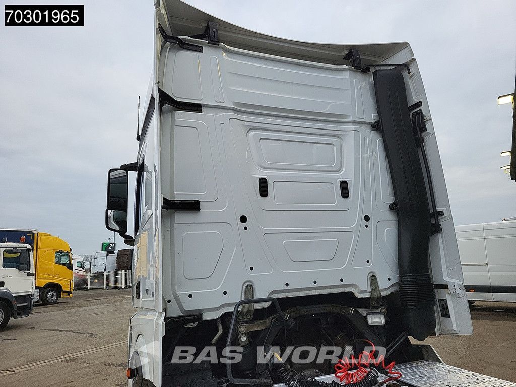 Mercedes Actros 1842 4X2 StreamSpace 2xTanks