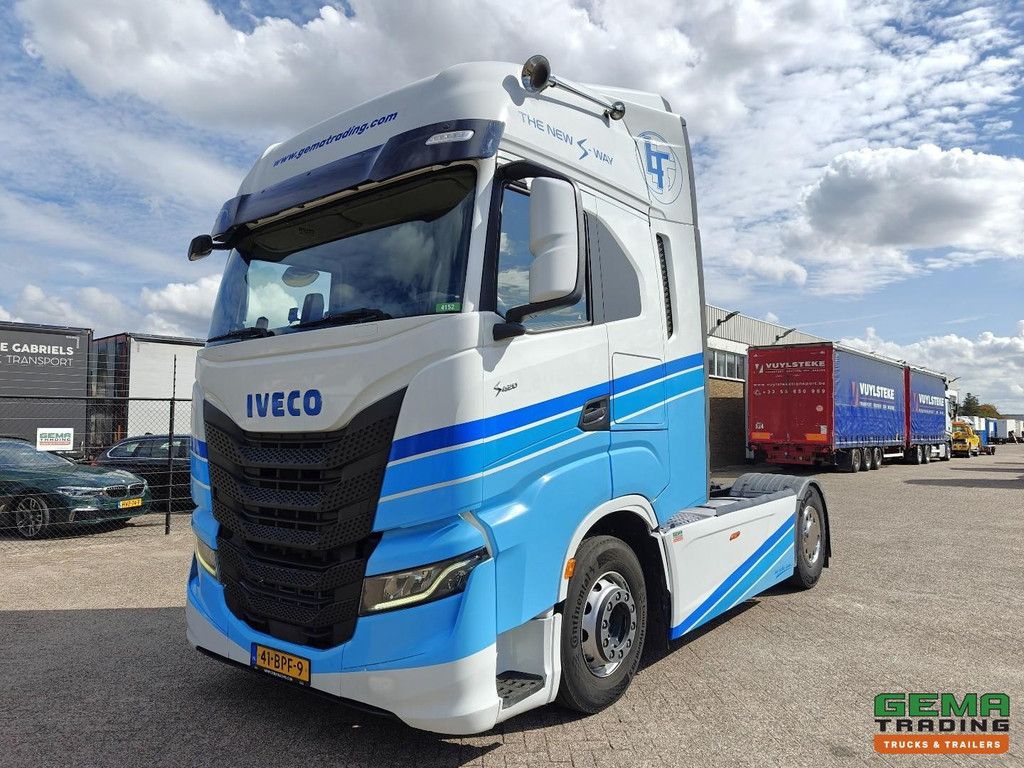 Iveco S-WAY 420 4x2 Euro6D - Double Tanks - StandAirco - Navi - SMARTTacho V2 - 04/2026 MOT