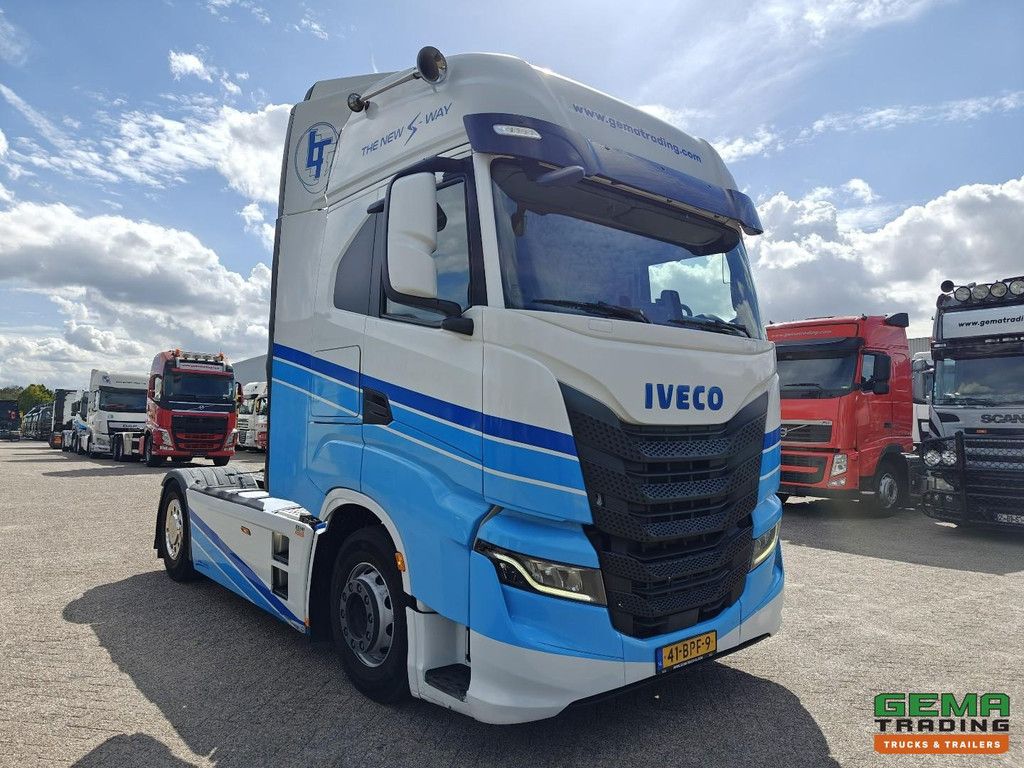 Iveco S-WAY 420 4x2 Euro6D - Double Tanks - StandAirco - Navi - SMARTTacho V2 - 04/2026 MOT