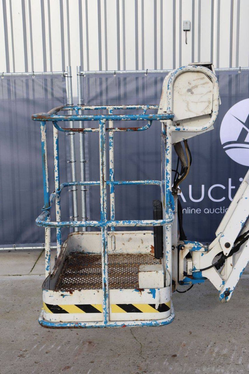 Genie Z-34/22 Diesel 12.52m Articulated Boom Lift 2013