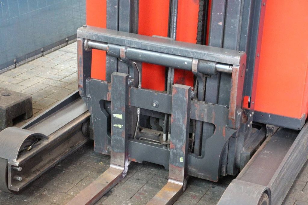 Reach truck Linde R14-01 Electric 1400kg 8.0m 2015