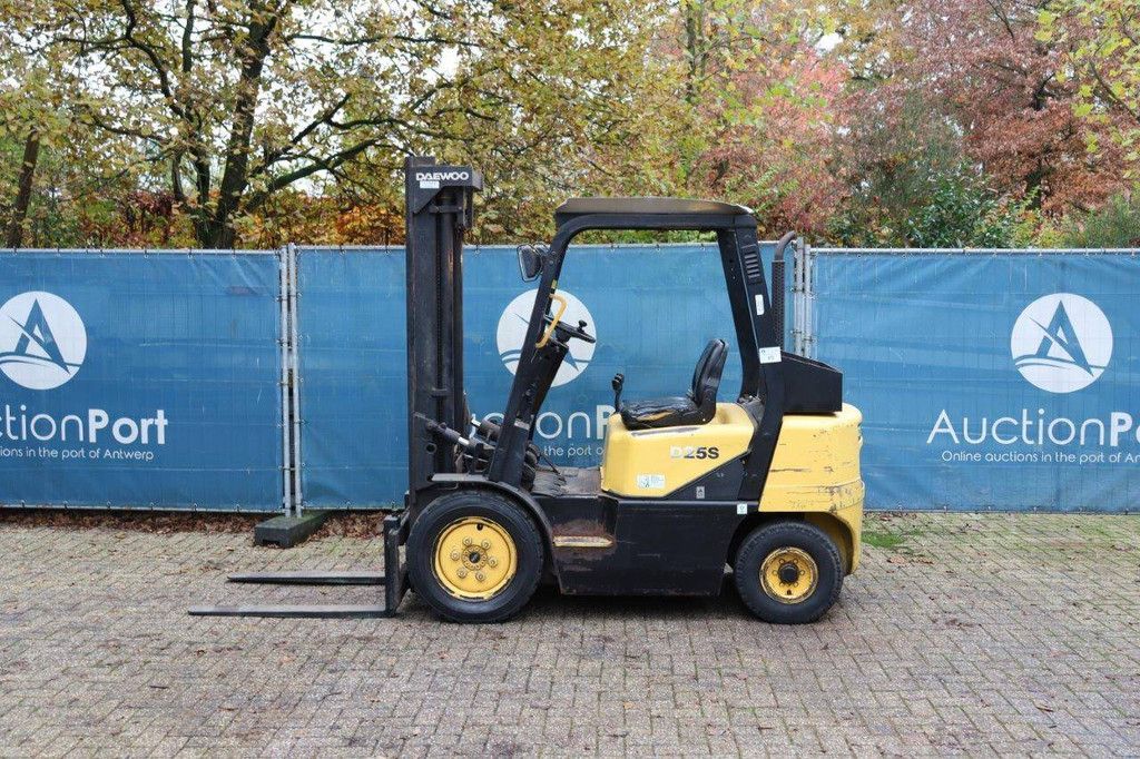 Forklift Daewoo D25-3 Diesel 2500kg 3.5m 1998