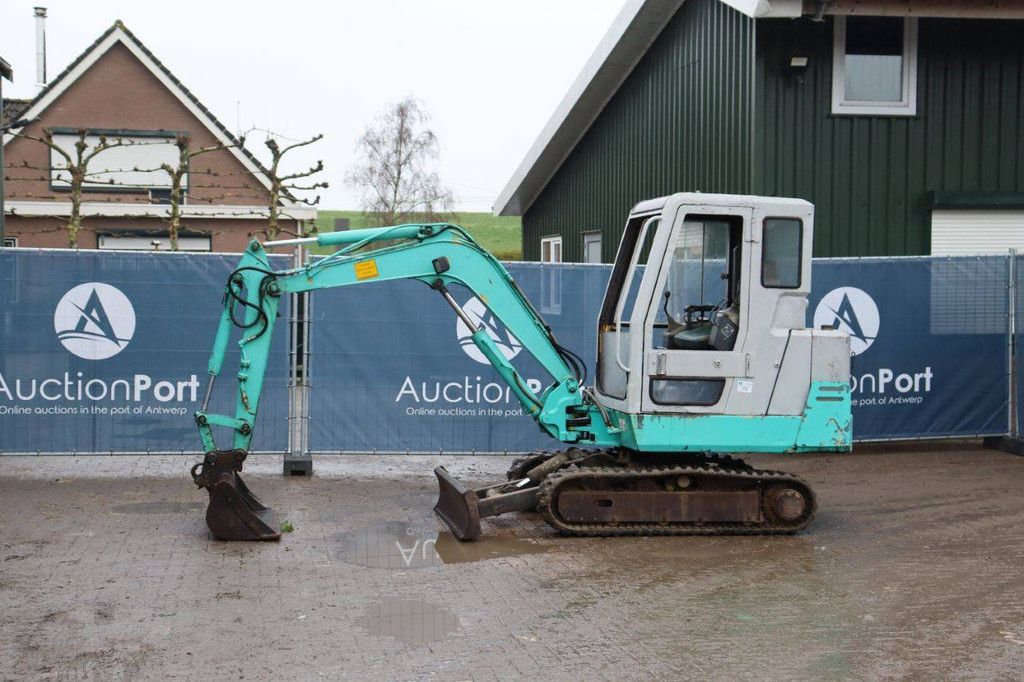 Rupsgraafmachine IHI IS-30G3 Diesel