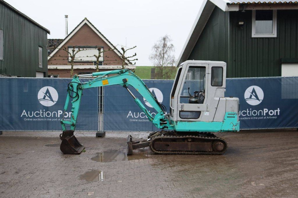 Rupsgraafmachine IHI IS-30G3 Diesel