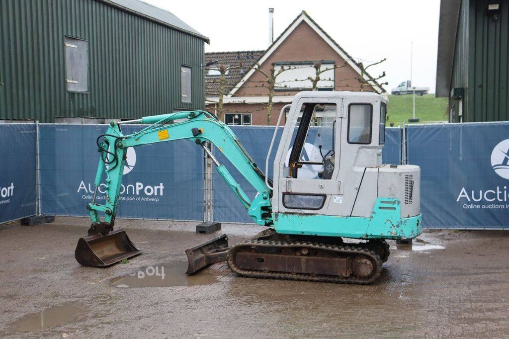 Rupsgraafmachine IHI IS-30G3 Diesel