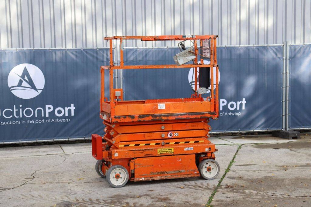 Scissor lift Skyjack SJ III 3219 Electric 7.8m 2015