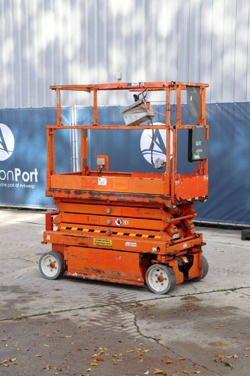 Scissor lift Skyjack SJ III 3219 Electric 7.8m 2015