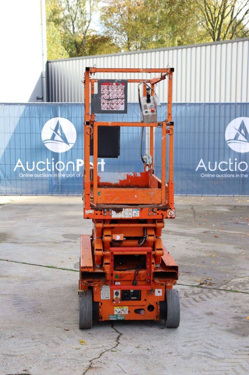 Scissor lift Skyjack SJ III 3219 Electric 7.8m 2015