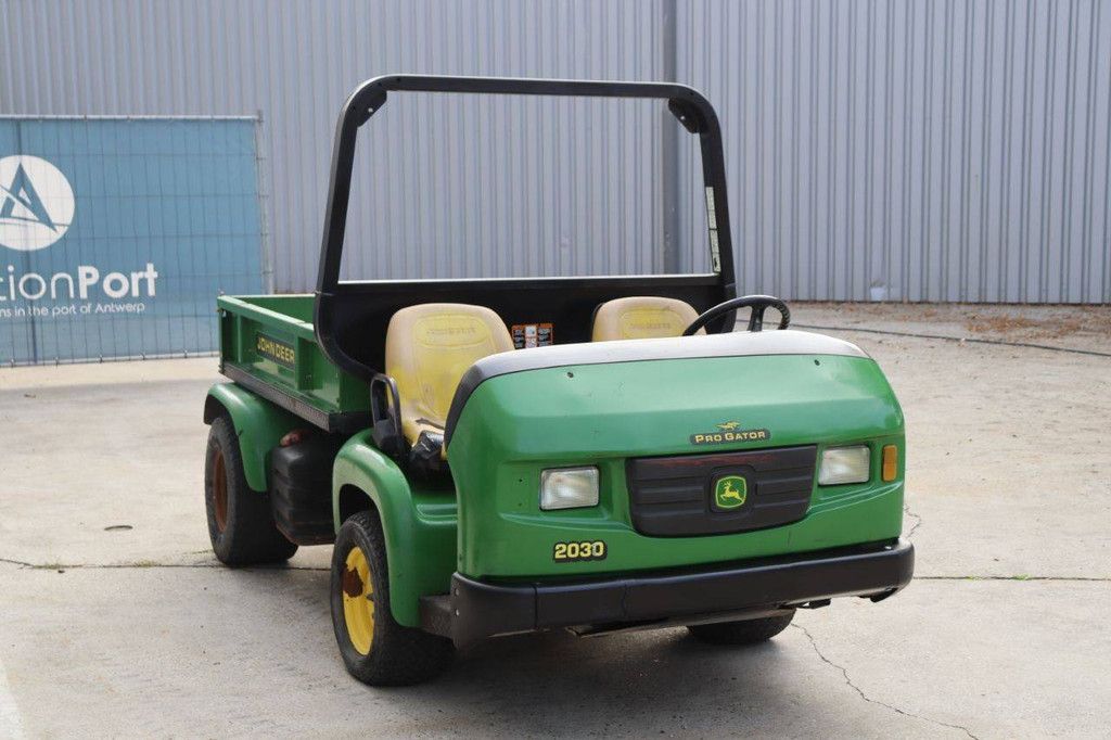 Gator John Deere 2030A Diesel 2001