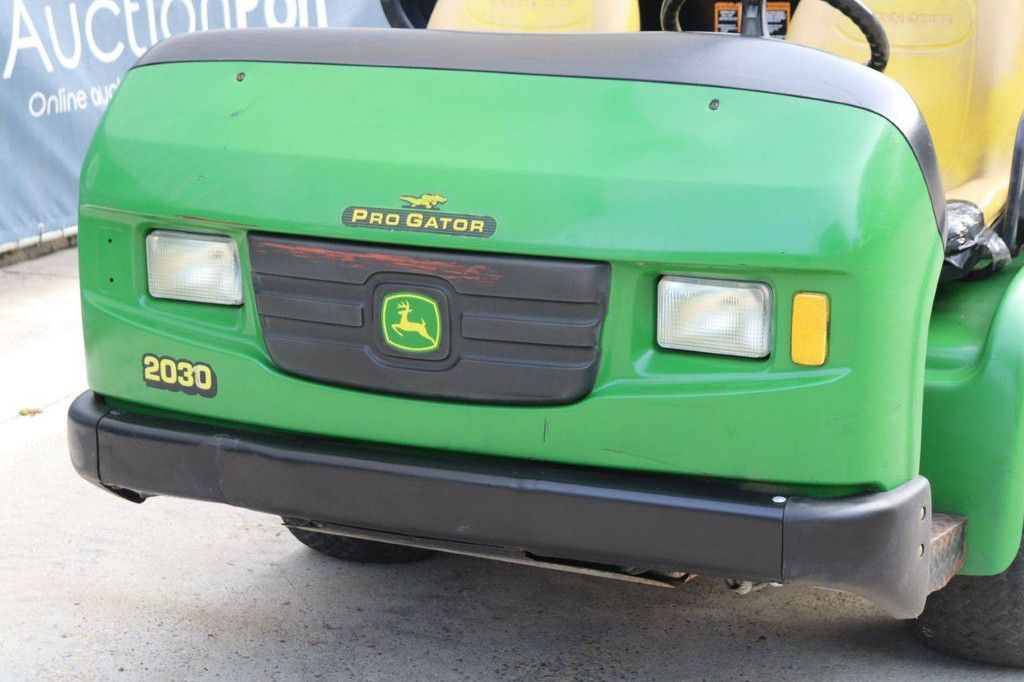 Gator John Deere 2030A Diesel 2001