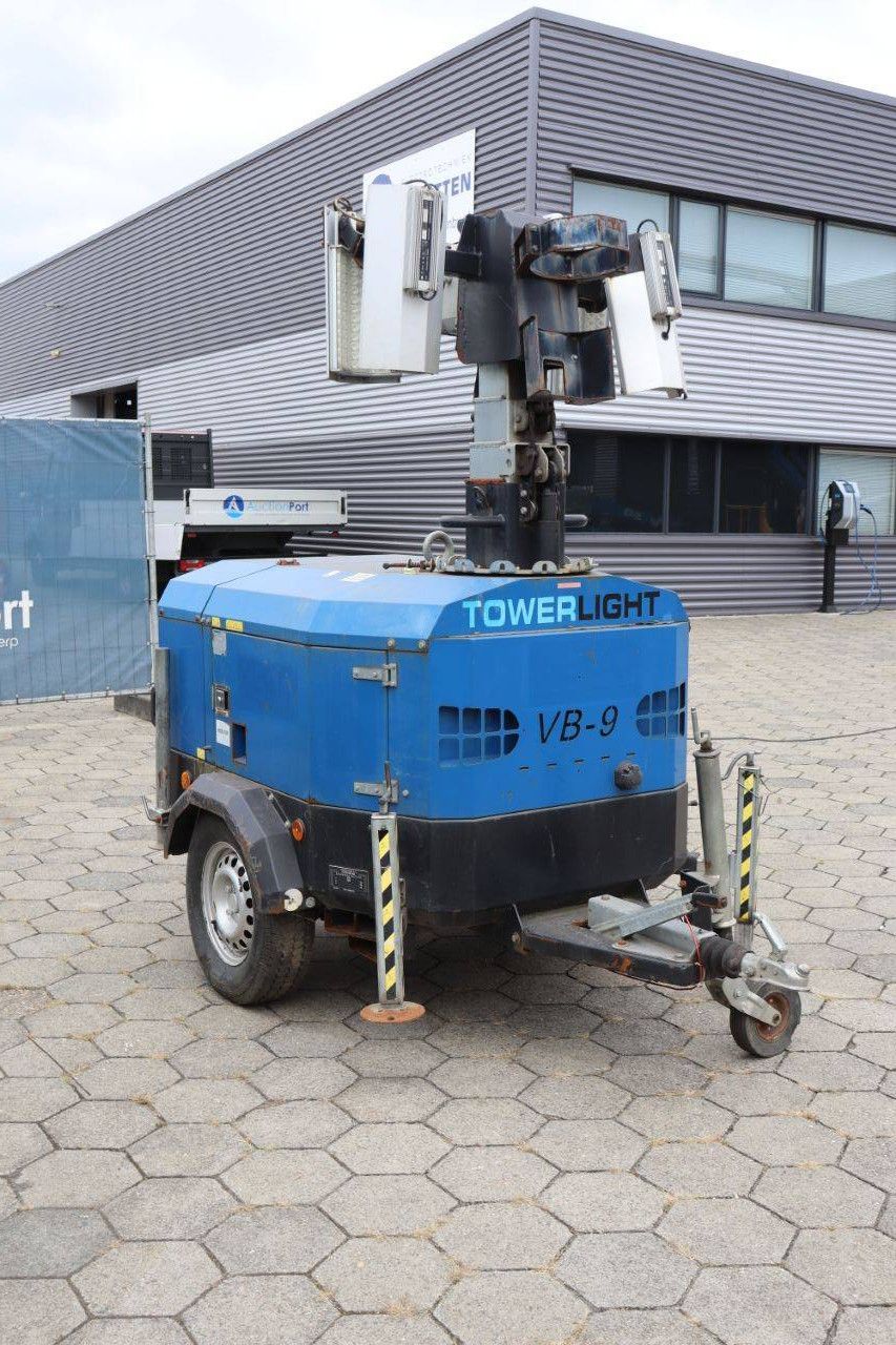 Light pole Towerlight VB-9 Petrol 2012