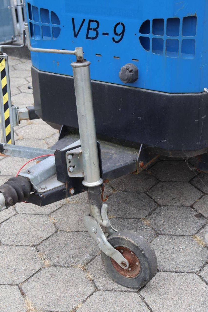 Light pole Towerlight VB-9 Petrol 2012