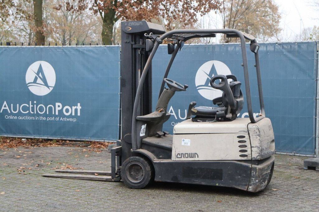 Forklift Crown SC 3200 Electric 1800kg 4.83m