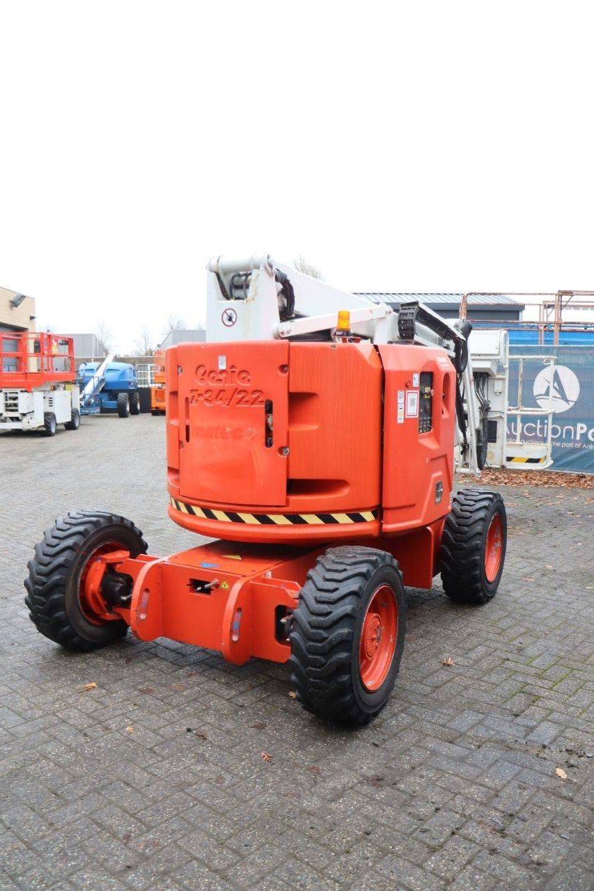 Articulating boom lift Genie Z-34/22 Diesel 12.62m 2013